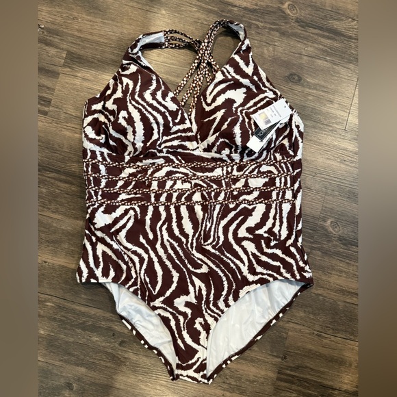 NWT  La Blanca Woman’s Zebra Print One-Piece Swimsuit retail $130 - Picture 11 of 11